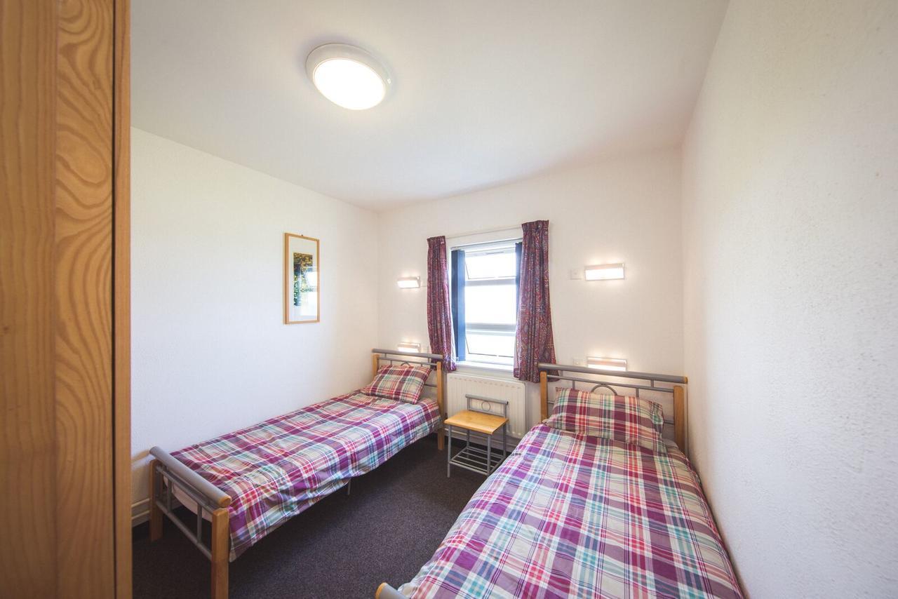 White Park Bay Youth Hostel Баллинтой Экстерьер фото